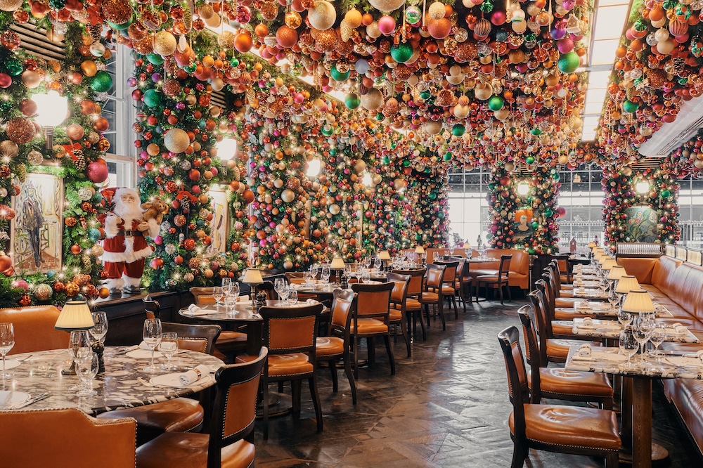 35 Mayfair Christmas Decorations 